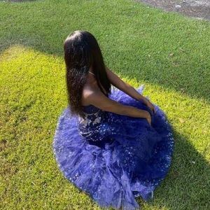 I’m selling my prom Royal blue prom dress 💙 will negotiate the price💙